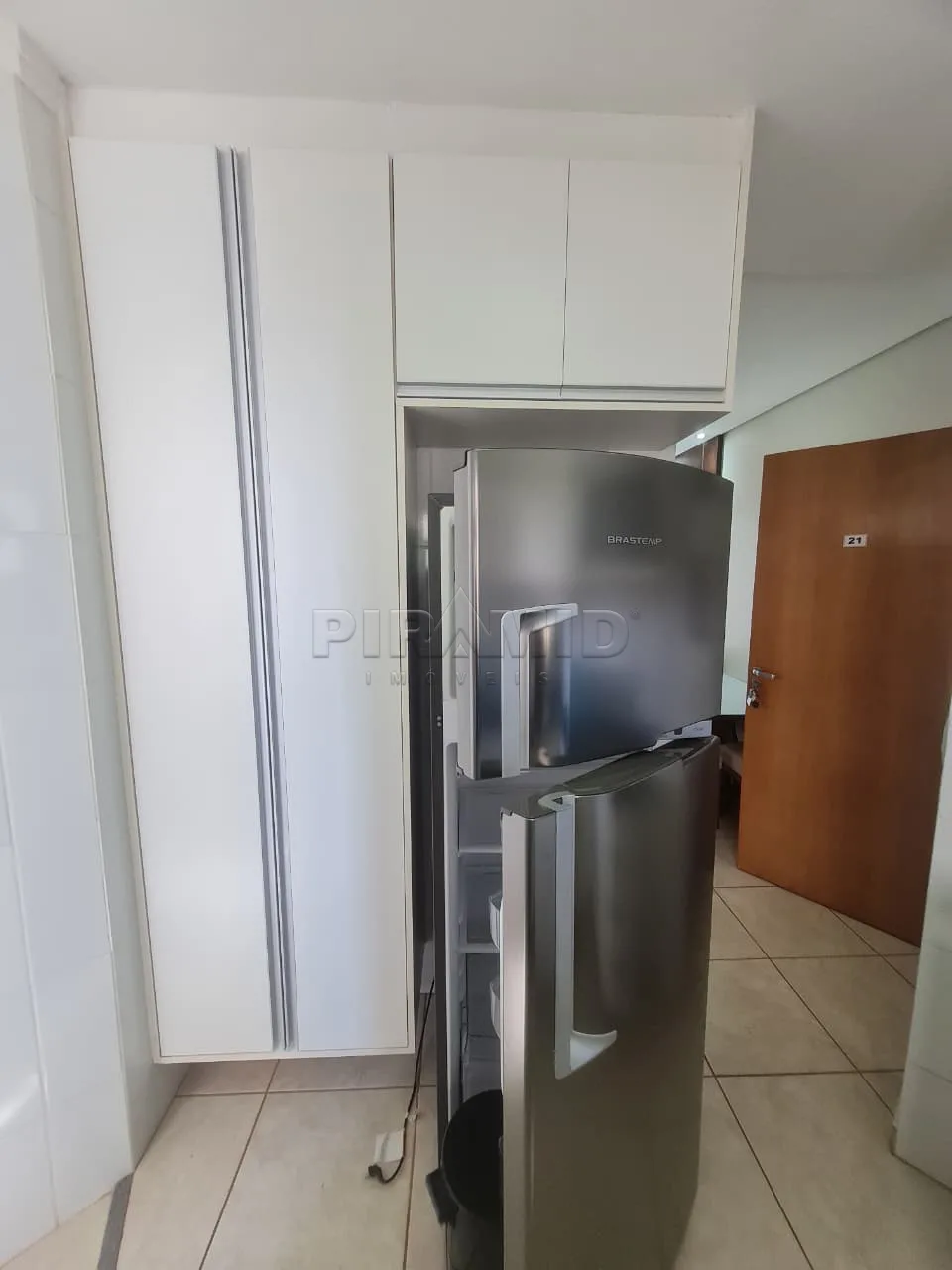 Alugar Apartamento / Padr&atilde;o em Ribeir&atilde;o Preto R$ 1.800,00 - Foto 7