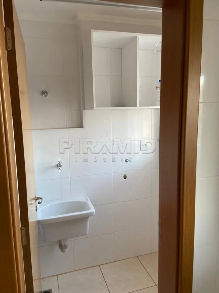 Alugar Apartamento / Padr&atilde;o em Ribeir&atilde;o Preto R$ 1.800,00 - Foto 4