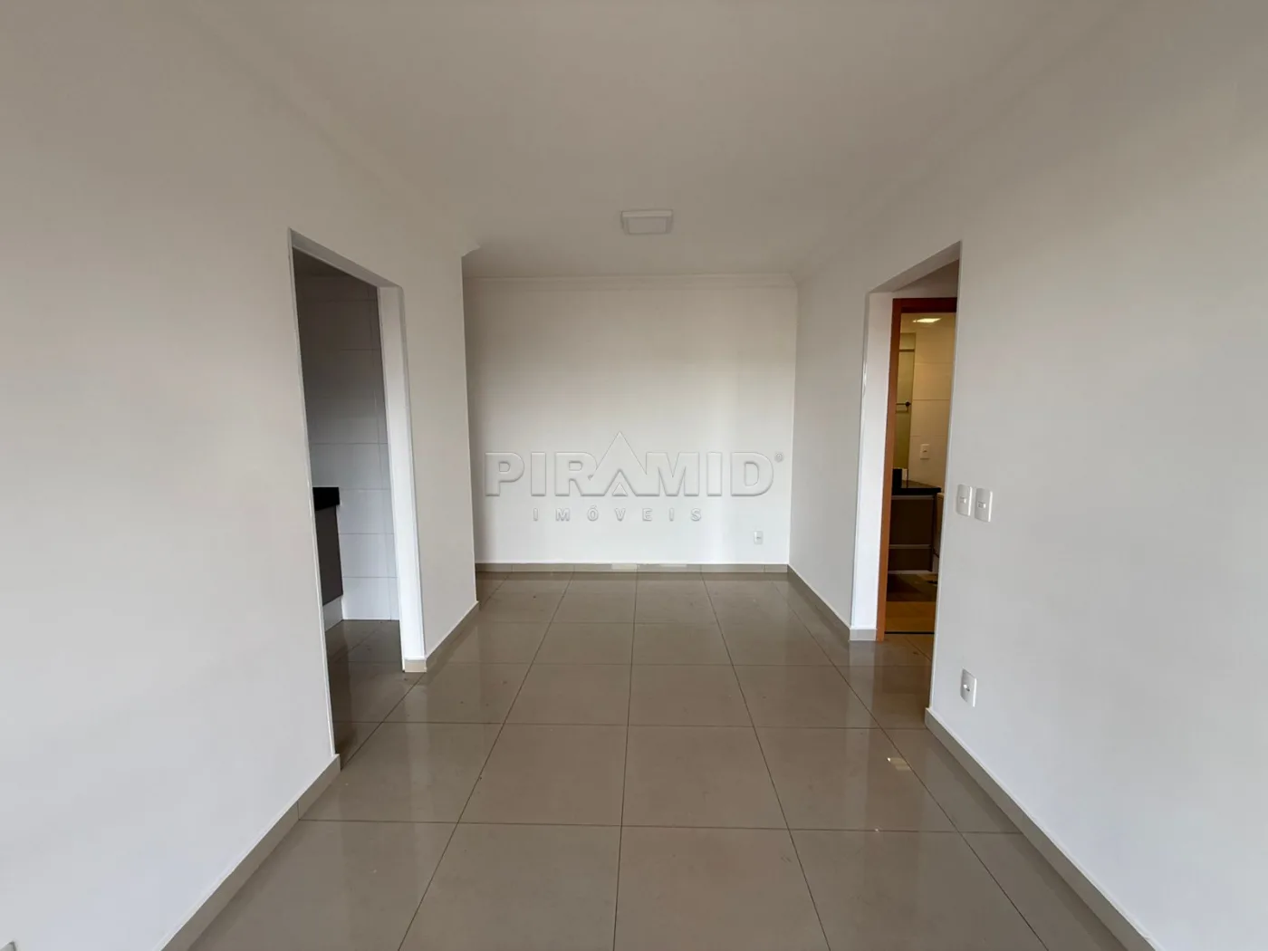 Alugar Apartamento / Padr&atilde;o em Ribeir&atilde;o Preto R$ 2.400,00 - Foto 2