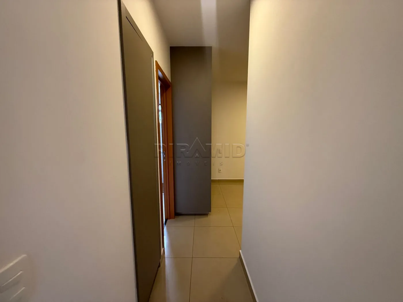 Alugar Apartamento / Padr&atilde;o em Ribeir&atilde;o Preto R$ 2.400,00 - Foto 15