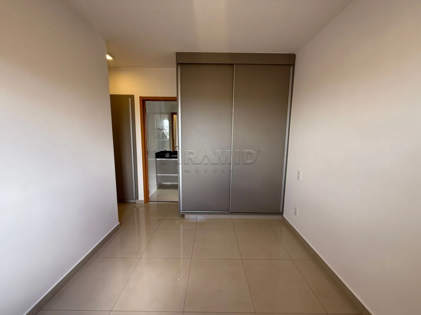 Alugar Apartamento / Padr&atilde;o em Ribeir&atilde;o Preto R$ 2.400,00 - Foto 17