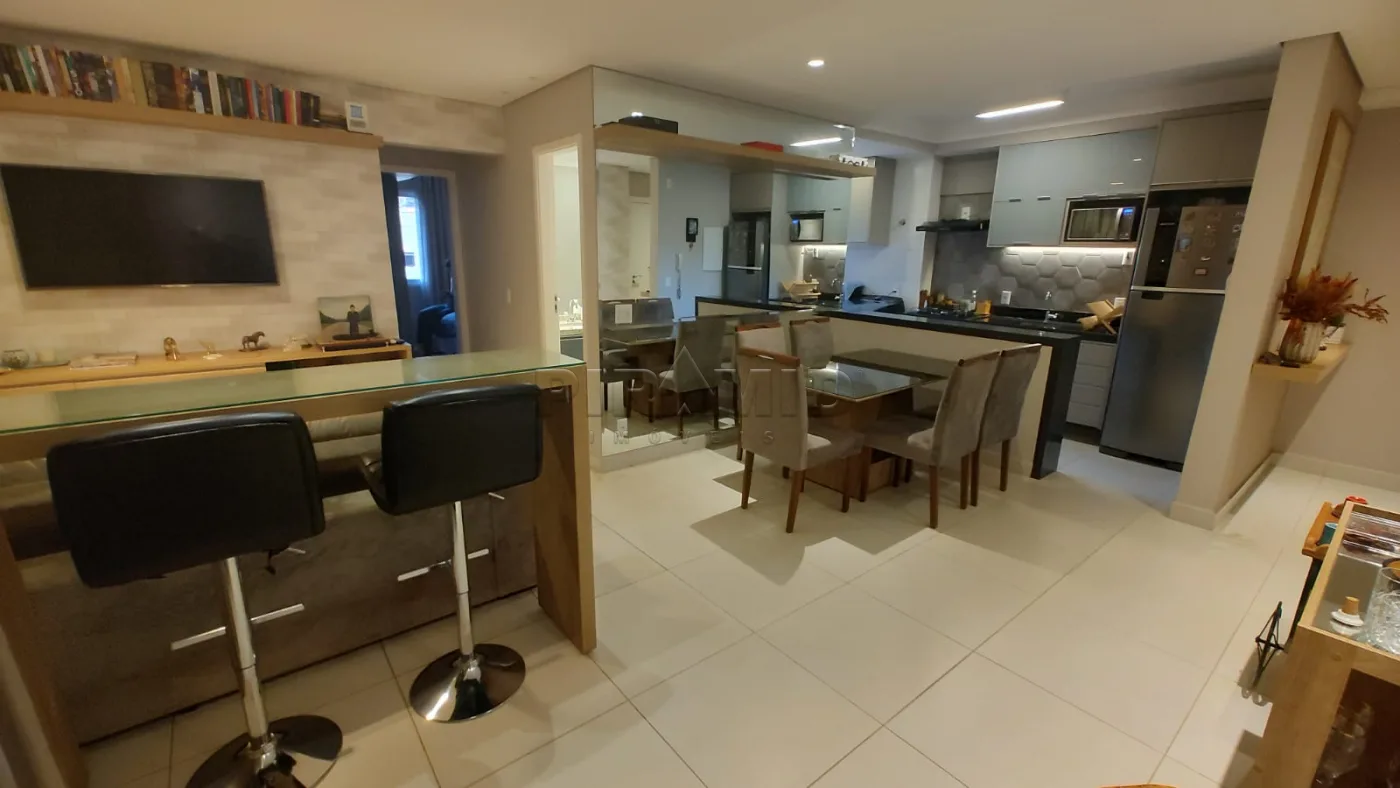 Alugar Apartamento / Padr&atilde;o em Ribeir&atilde;o Preto R$ 2.500,00 - Foto 2