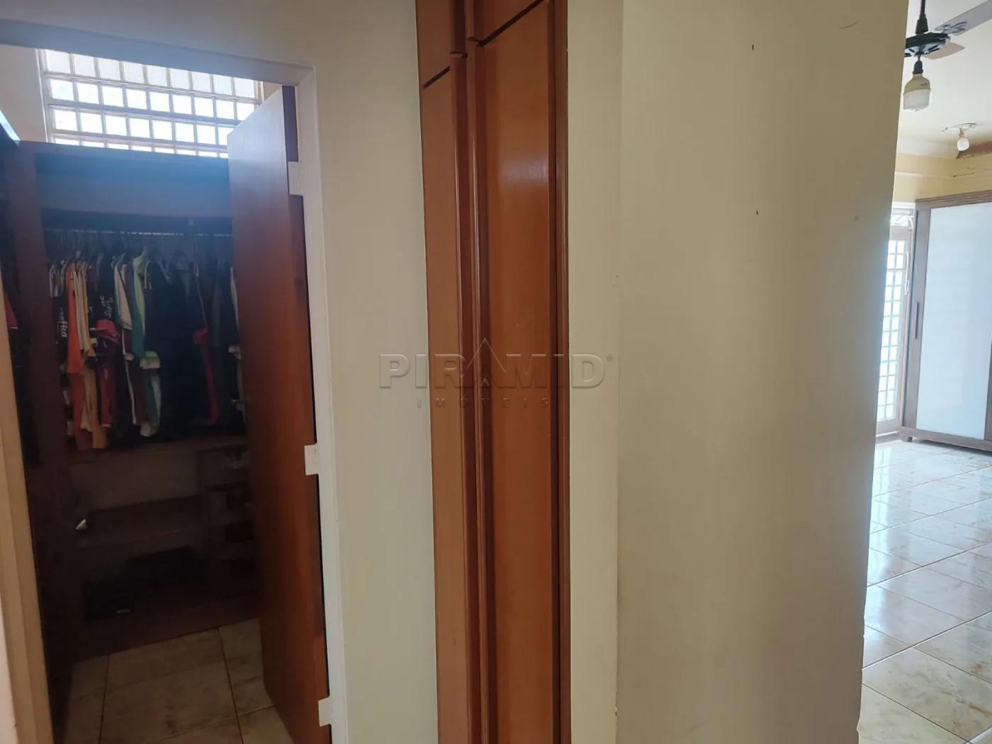 Comprar Casa / Padr&atilde;o em Ribeir&atilde;o Preto R$ 850.000,00 - Foto 20