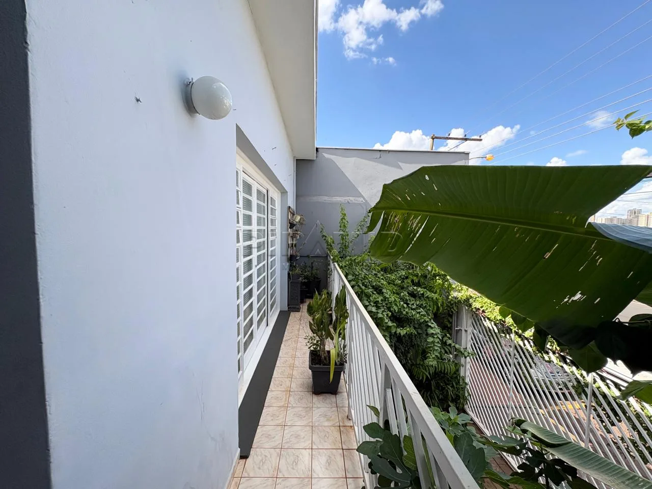 Comprar Casa / Padr&atilde;o em Ribeir&atilde;o Preto R$ 700.000,00 - Foto 4