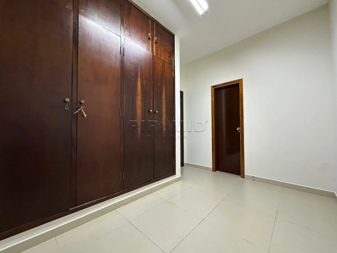 Alugar Casa / Padr&atilde;o em Ribeir&atilde;o Preto R$ 6.000,00 - Foto 46