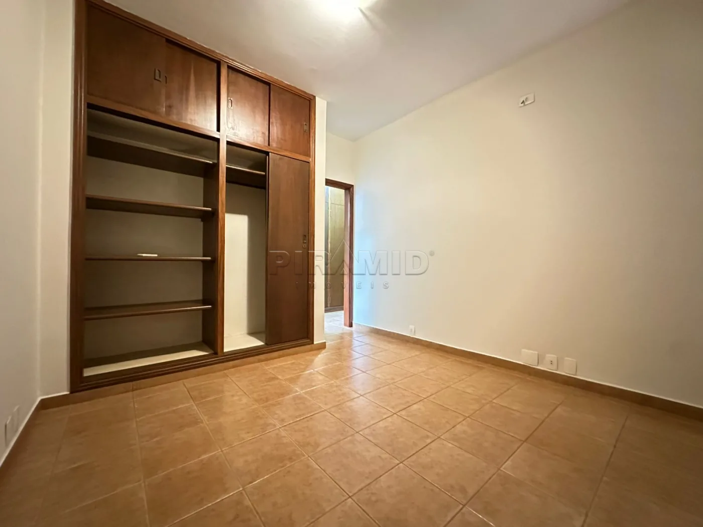 Alugar Casa / Padr&atilde;o em Ribeir&atilde;o Preto R$ 6.000,00 - Foto 27