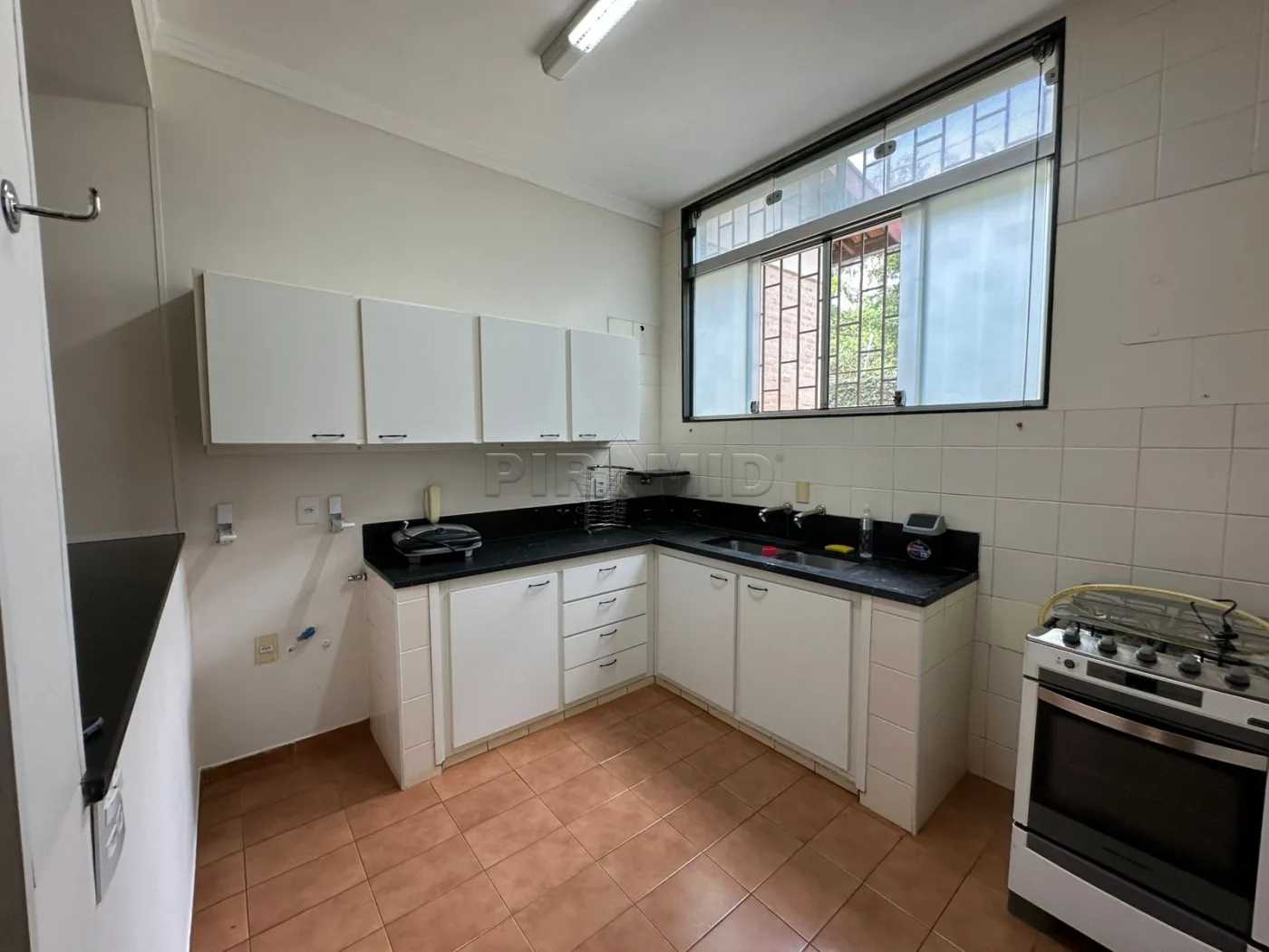 Alugar Casa / Padr&atilde;o em Ribeir&atilde;o Preto R$ 6.000,00 - Foto 39