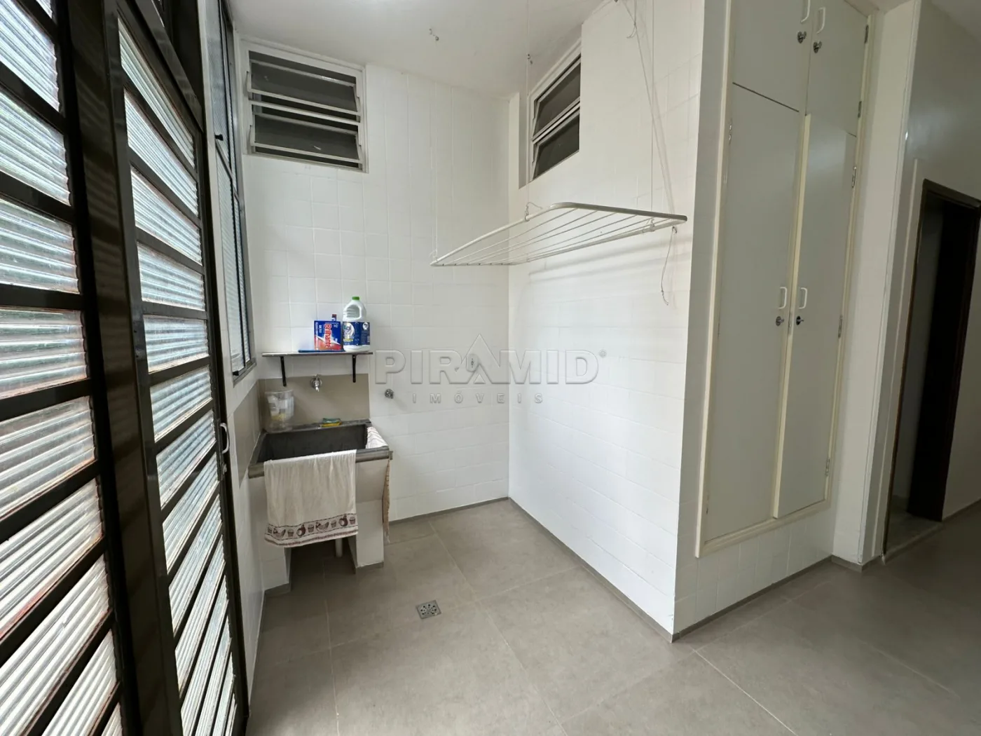 Alugar Casa / Padr&atilde;o em Ribeir&atilde;o Preto R$ 6.000,00 - Foto 42