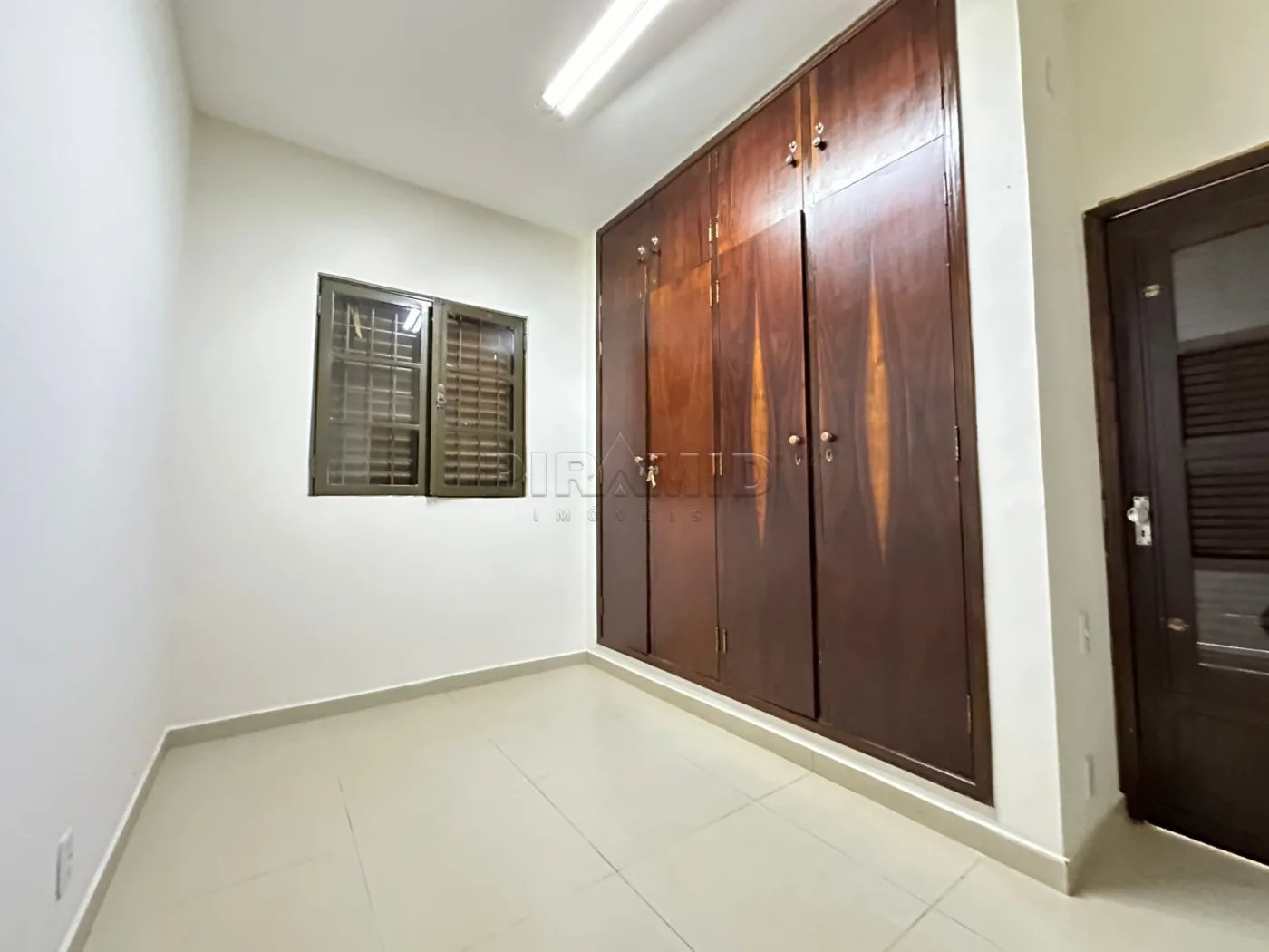 Alugar Casa / Padr&atilde;o em Ribeir&atilde;o Preto R$ 6.000,00 - Foto 44