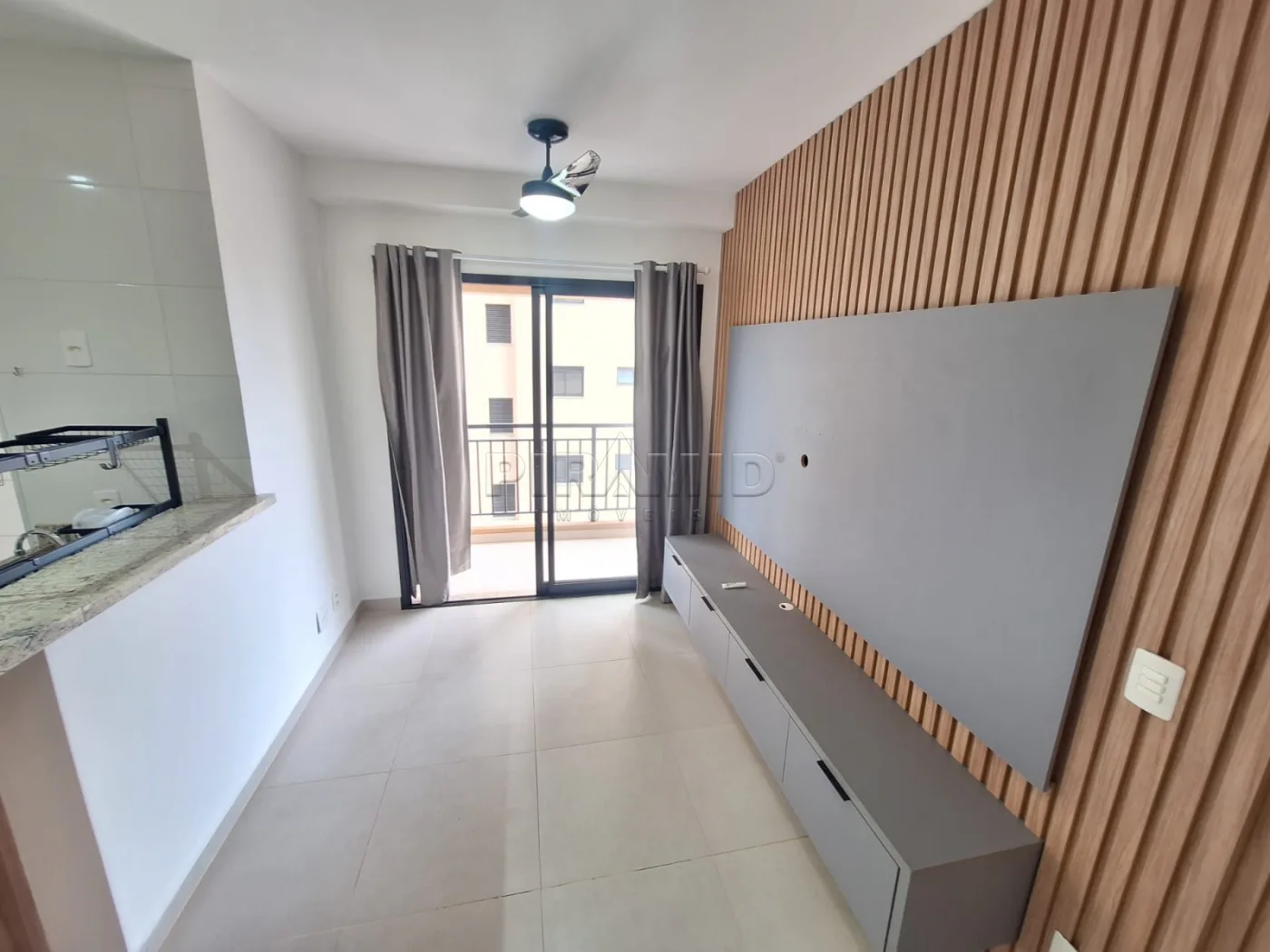 Alugar Apartamento / Padr&atilde;o em Ribeir&atilde;o Preto R$ 2.300,00 - Foto 2