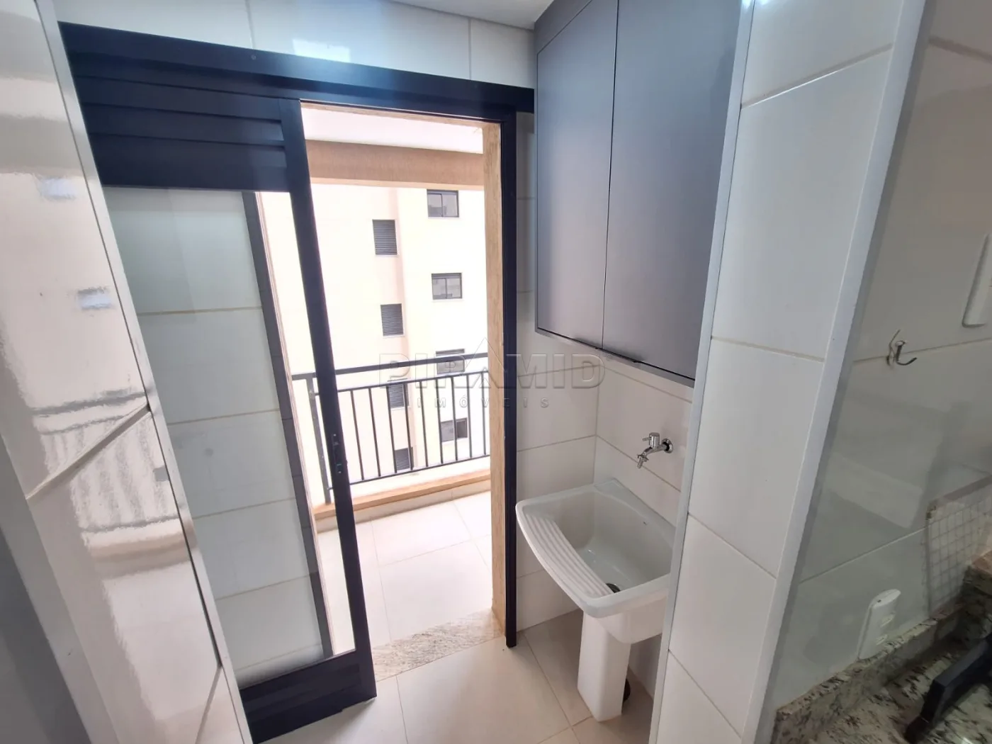 Alugar Apartamento / Padr&atilde;o em Ribeir&atilde;o Preto R$ 2.300,00 - Foto 19