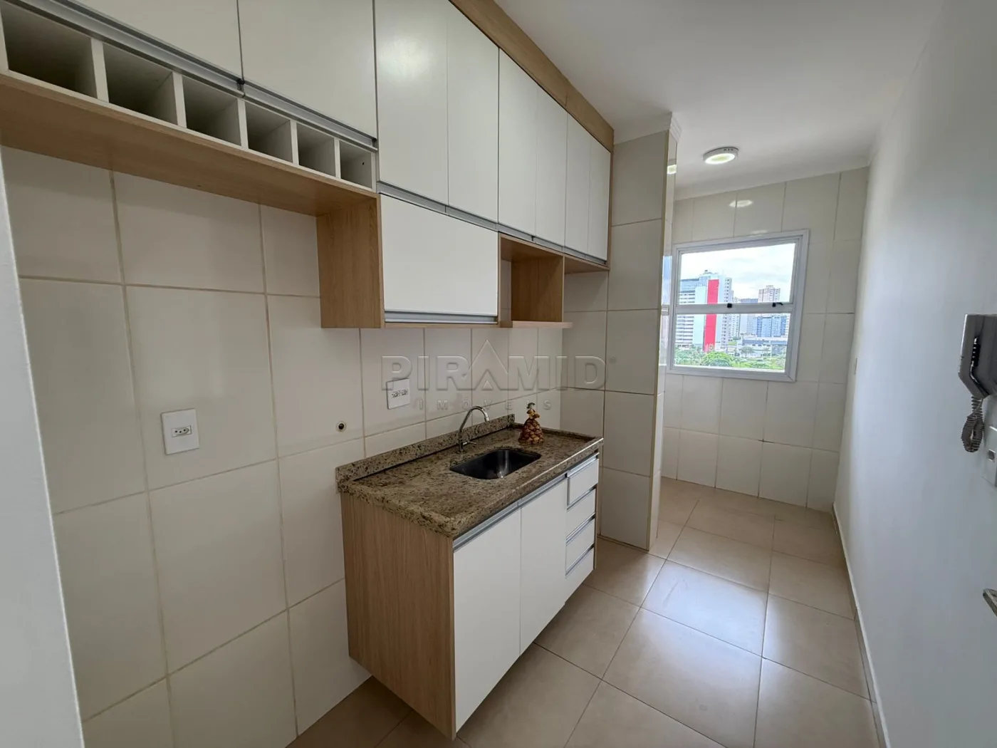 Alugar Apartamento / Padr&atilde;o em Ribeir&atilde;o Preto R$ 1.700,00 - Foto 6