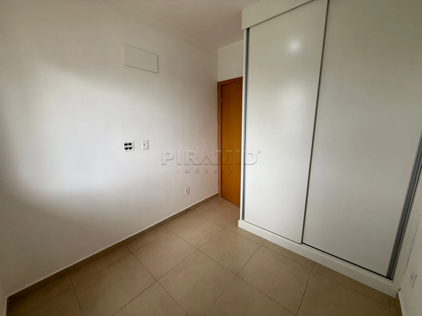 Alugar Apartamento / Padr&atilde;o em Ribeir&atilde;o Preto R$ 1.700,00 - Foto 13