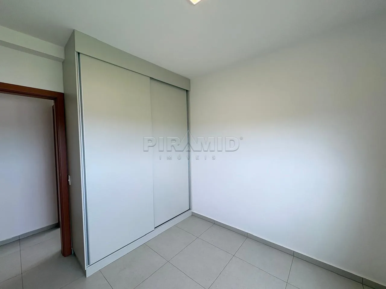 Alugar Apartamento / Padr&atilde;o em Ribeir&atilde;o Preto R$ 3.000,00 - Foto 17