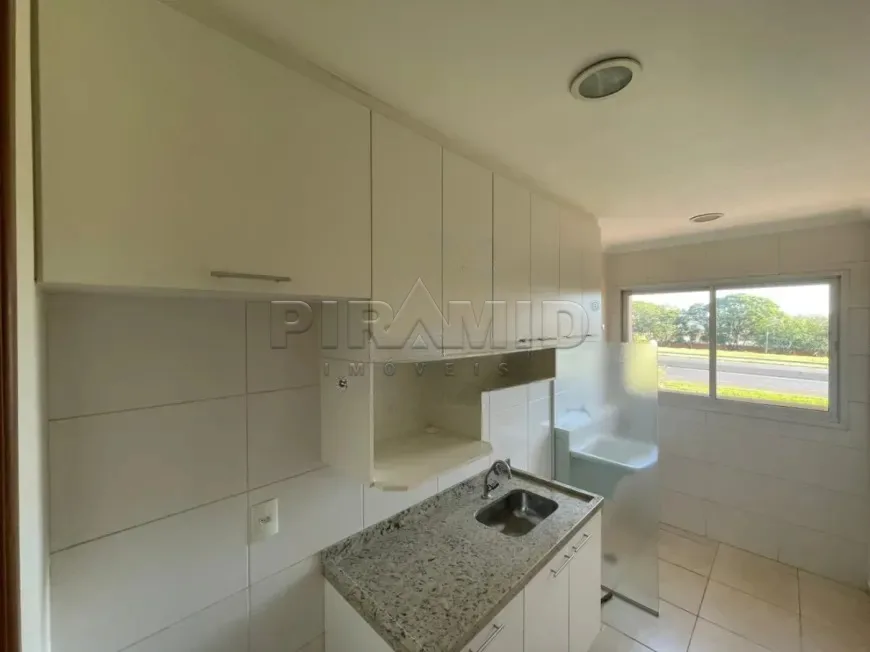 Alugar Apartamento / Padr&atilde;o em Ribeir&atilde;o Preto R$ 1.800,00 - Foto 16