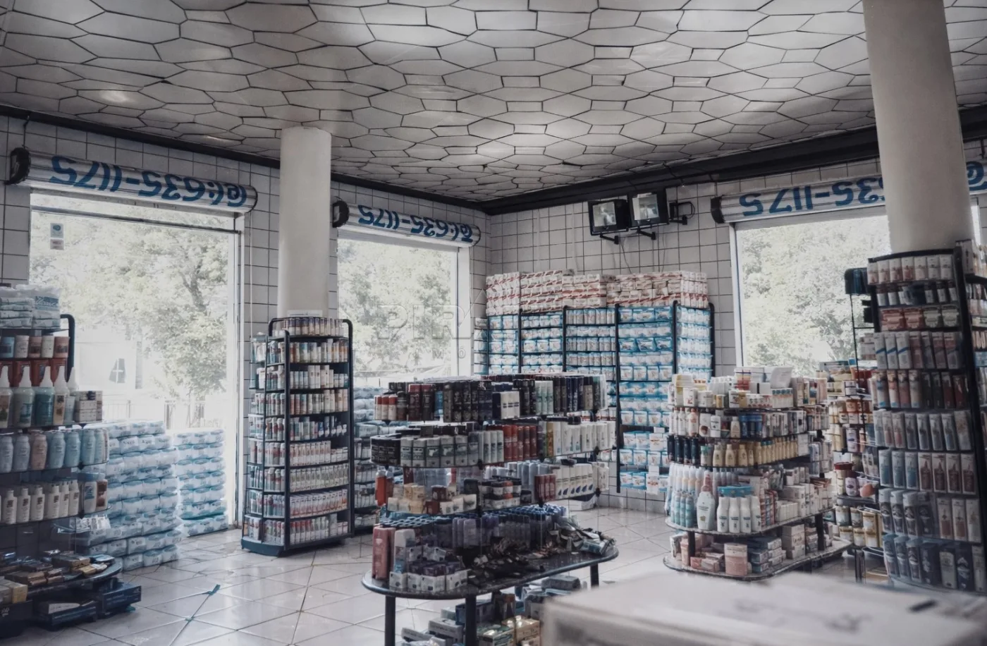 Alugar Comercial / Sal&atilde;o em Ribeir&atilde;o Preto R$ 5.000,00 - Foto 1