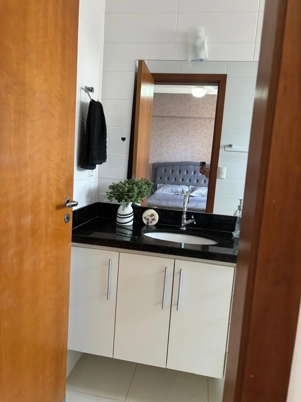 Alugar Apartamento / Padr&atilde;o em Ribeir&atilde;o Preto R$ 2.300,00 - Foto 12