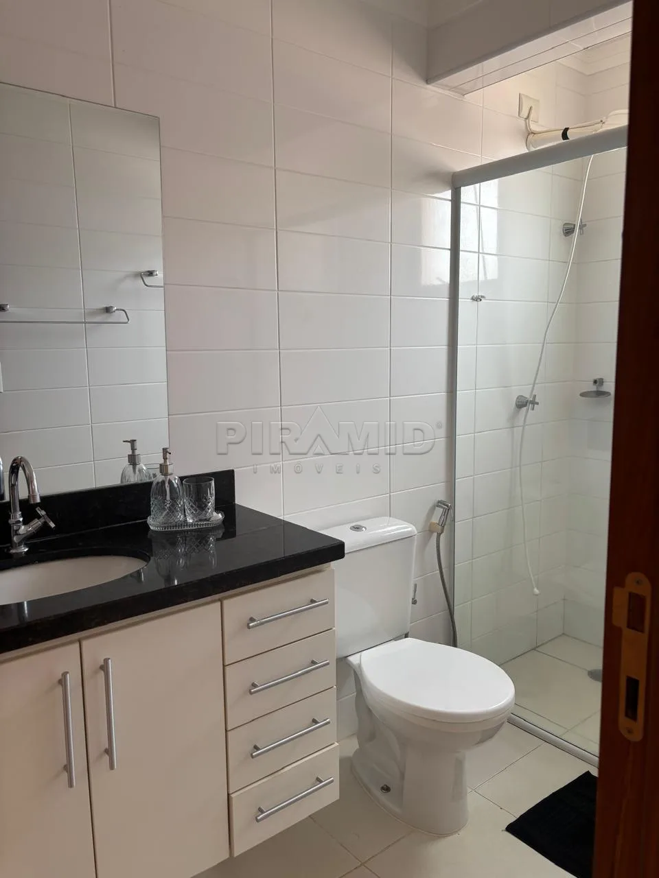 Alugar Apartamento / Padr&atilde;o em Ribeir&atilde;o Preto R$ 2.300,00 - Foto 13