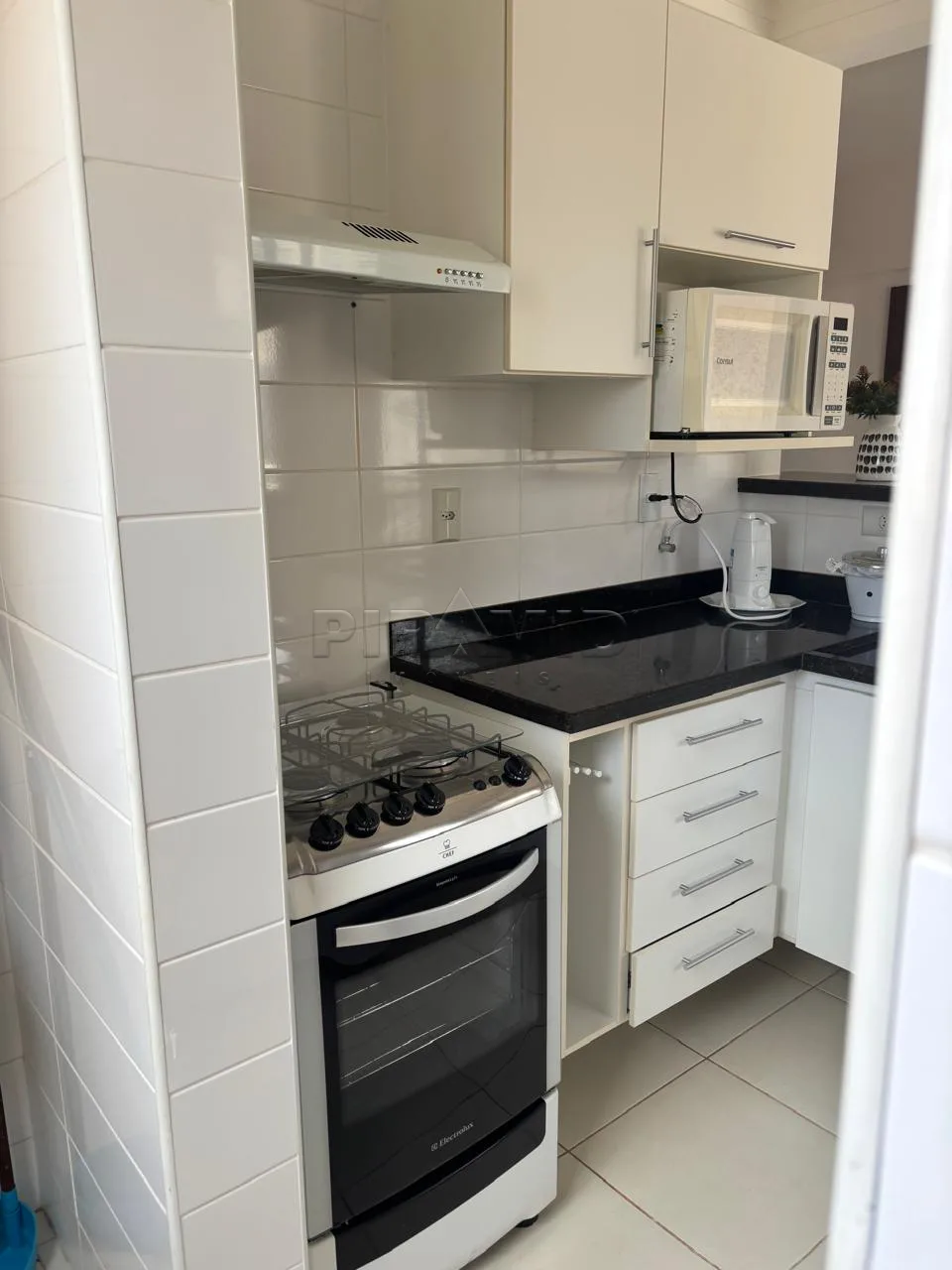 Alugar Apartamento / Padr&atilde;o em Ribeir&atilde;o Preto R$ 2.300,00 - Foto 14