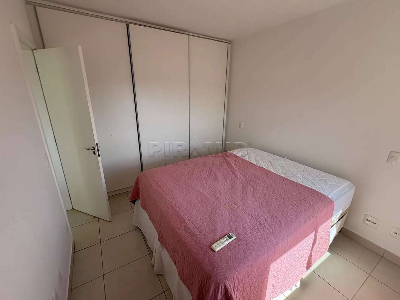 Alugar Apartamento / Padr&atilde;o em Ribeir&atilde;o Preto R$ 2.500,00 - Foto 4