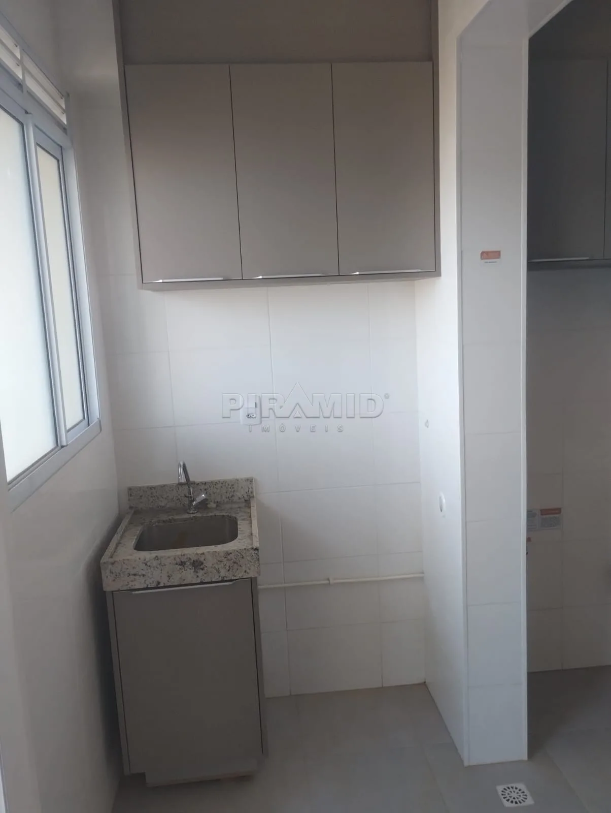 Comprar Apartamento / Padr&atilde;o em Ribeir&atilde;o Preto R$ 360.000,00 - Foto 3