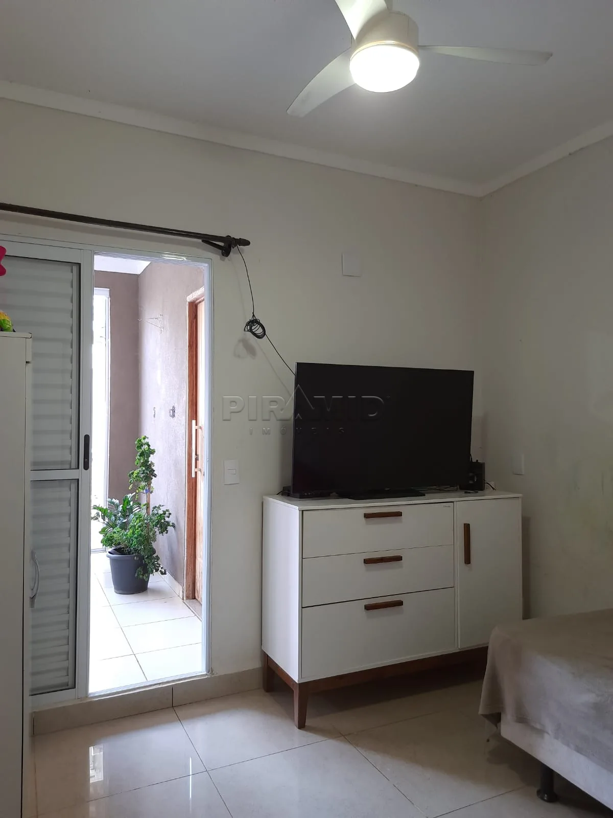 Comprar Casa / Padr&atilde;o em Ribeir&atilde;o Preto R$ 380.000,00 - Foto 11