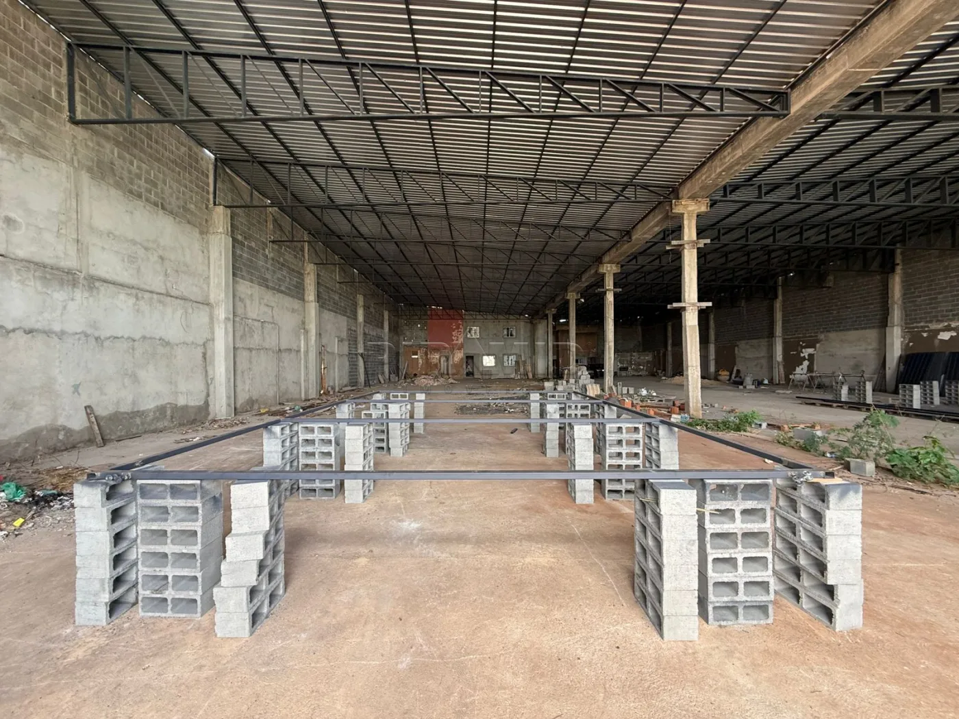 Alugar Comercial / Galp&atilde;o  Barrac&atilde;o em Ribeir&atilde;o Preto R$ 5.000,00 - Foto 3