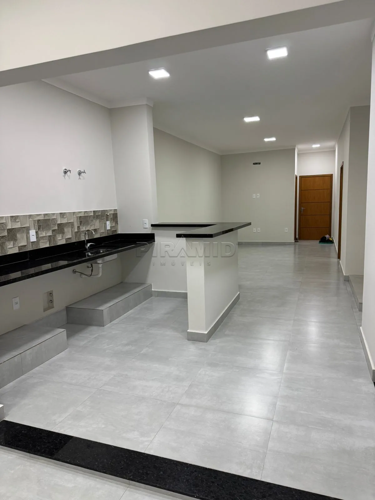 Comprar Casa / Padr&atilde;o em Ribeir&atilde;o Preto R$ 695.000,00 - Foto 5