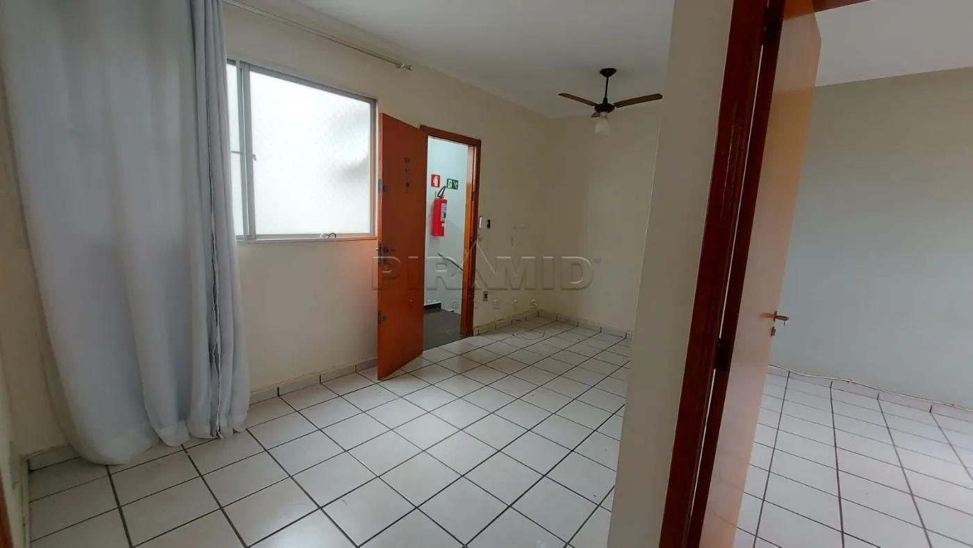 Alugar Apartamento / Padr&atilde;o em Ribeir&atilde;o Preto R$ 1.100,00 - Foto 3