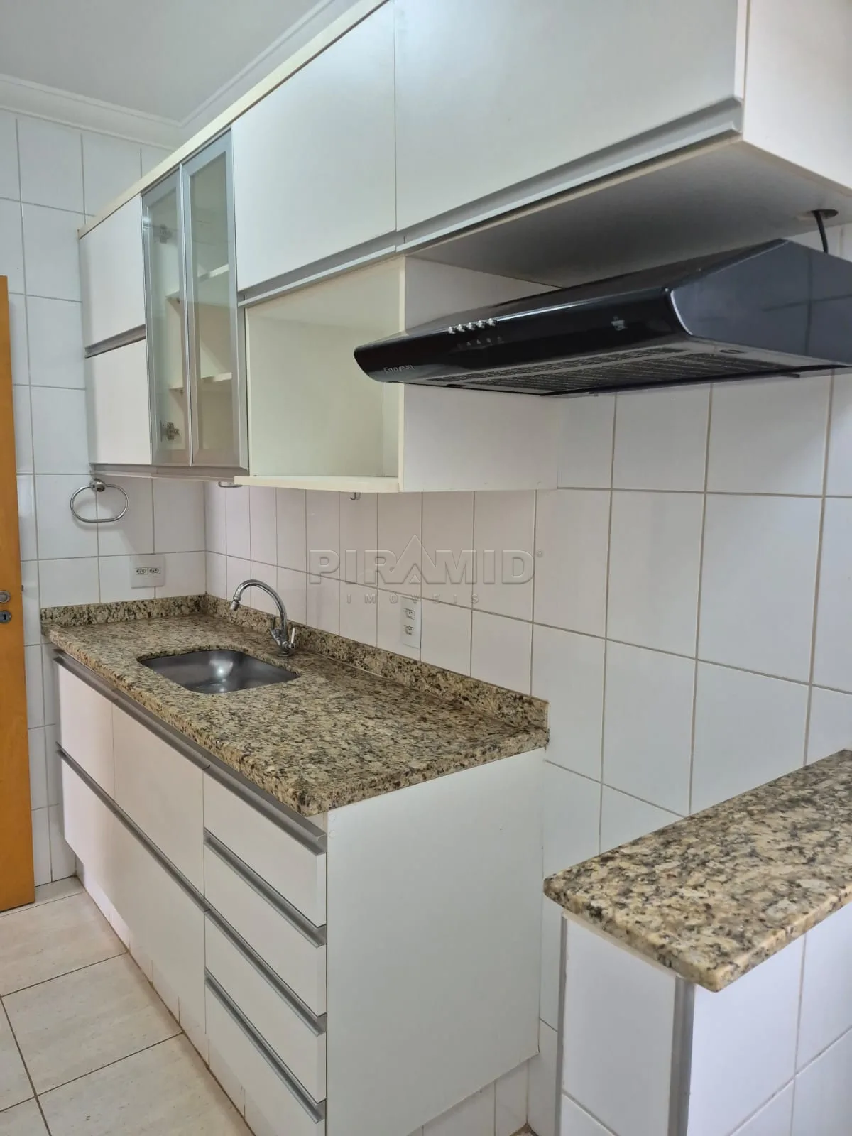 Alugar Apartamento / Padr&atilde;o em Ribeir&atilde;o Preto R$ 2.600,00 - Foto 7