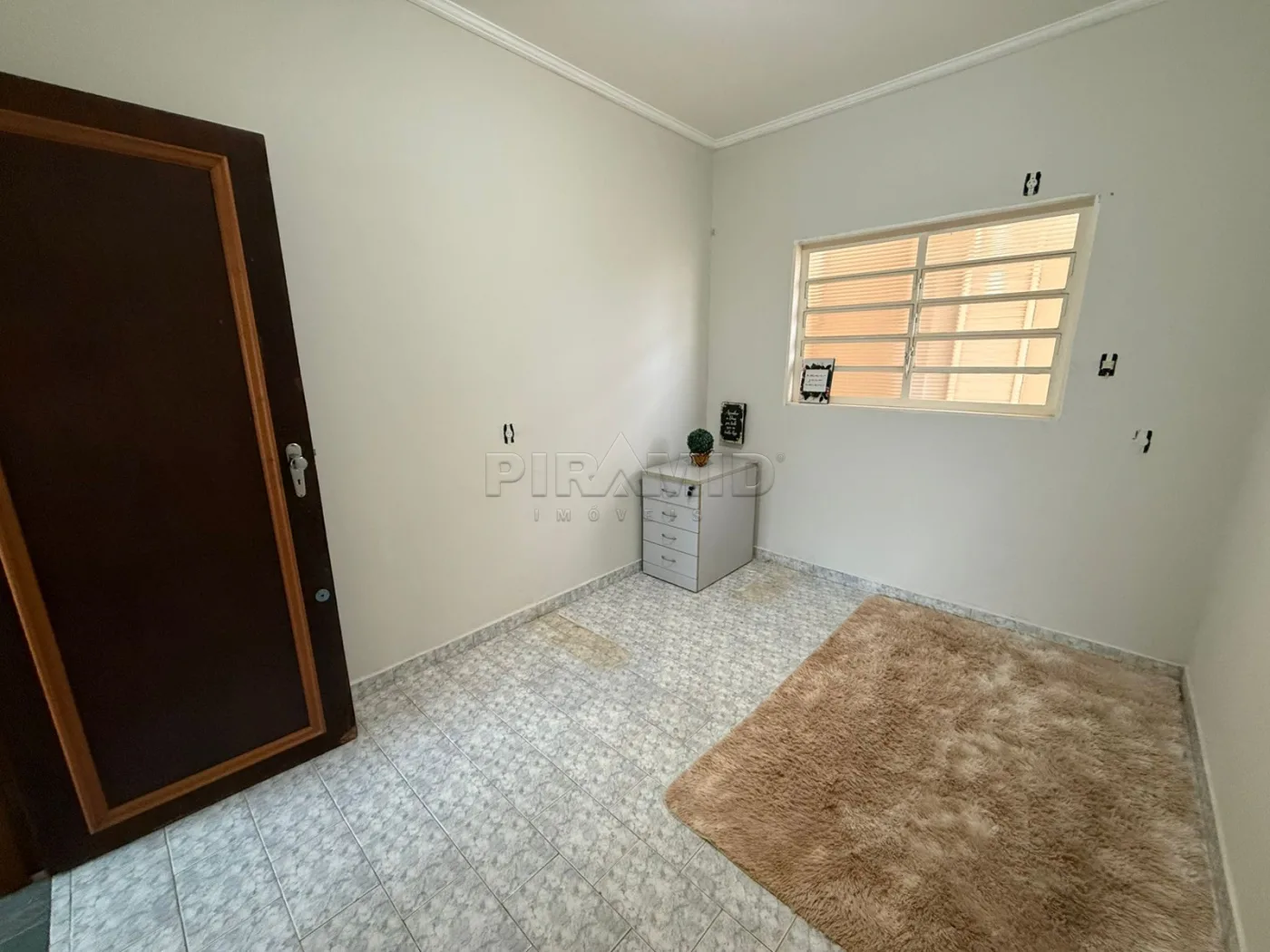 Alugar Comercial / Sala em Ribeir&atilde;o Preto R$ 1.150,00 - Foto 2