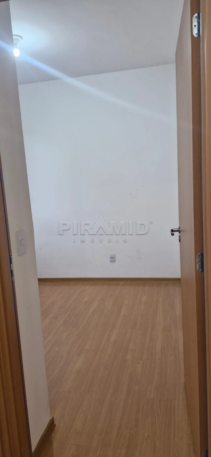 Alugar Apartamento / Padr&atilde;o em Ribeir&atilde;o Preto R$ 1.500,00 - Foto 9