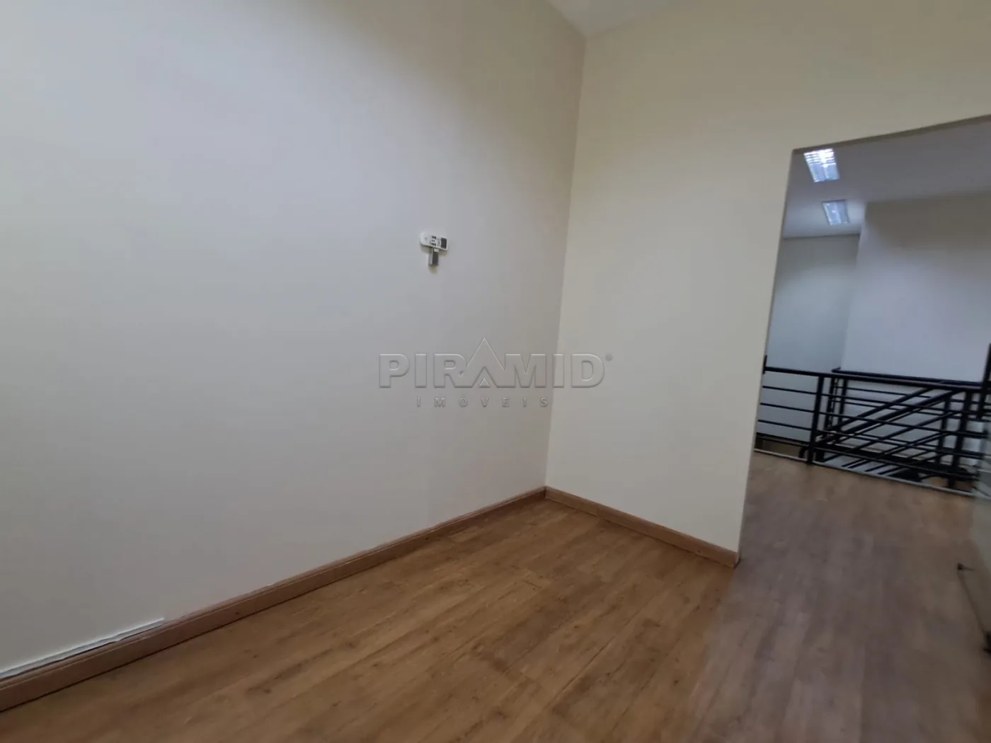 Alugar Comercial / Pr&eacute;dio em Ribeir&atilde;o Preto R$ 25.000,00 - Foto 2