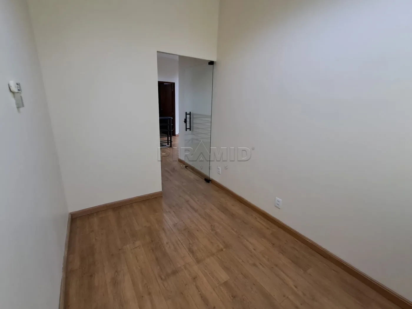 Alugar Comercial / Pr&eacute;dio em Ribeir&atilde;o Preto R$ 25.000,00 - Foto 3