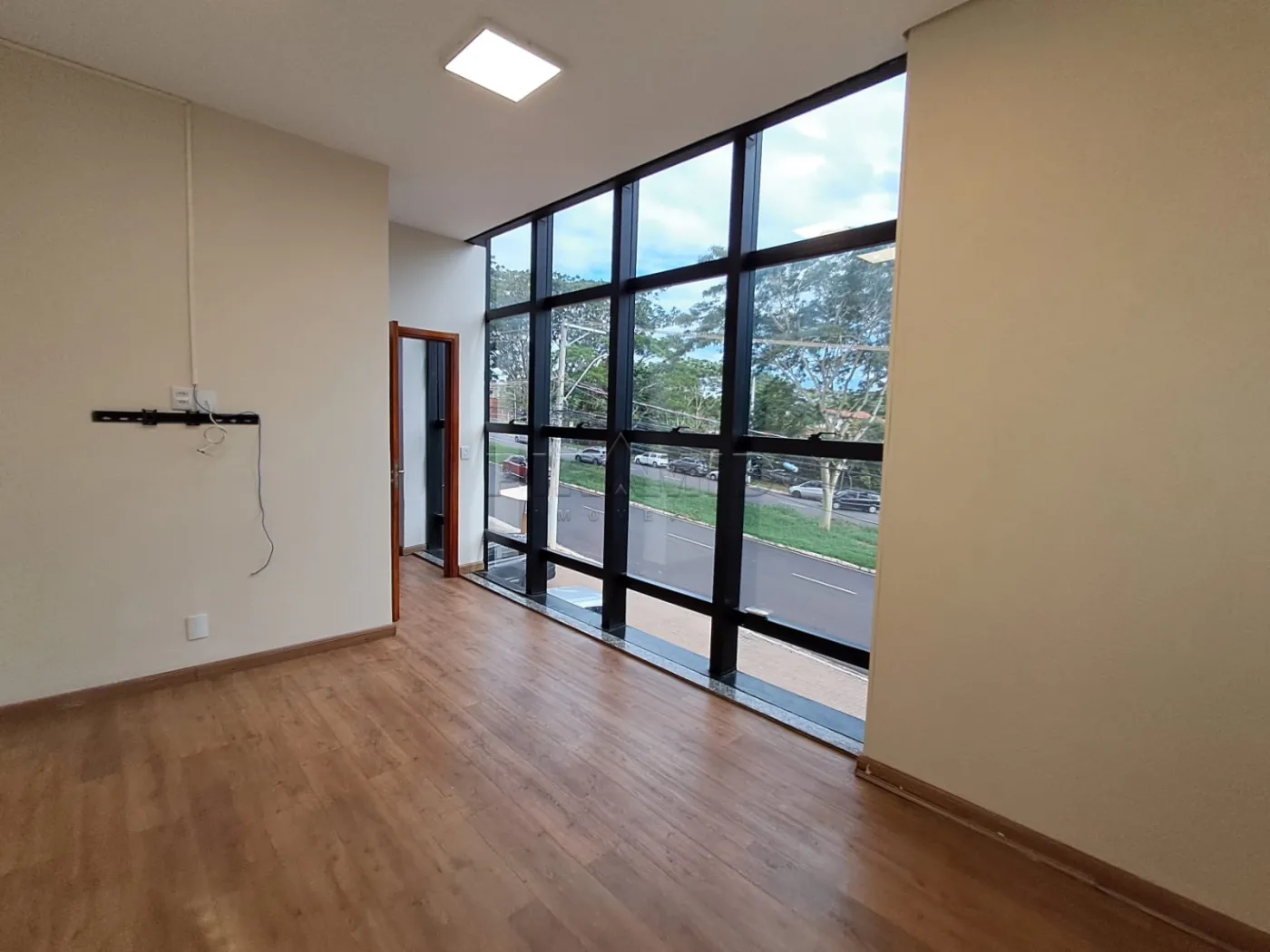 Alugar Comercial / Pr&eacute;dio em Ribeir&atilde;o Preto R$ 25.000,00 - Foto 17
