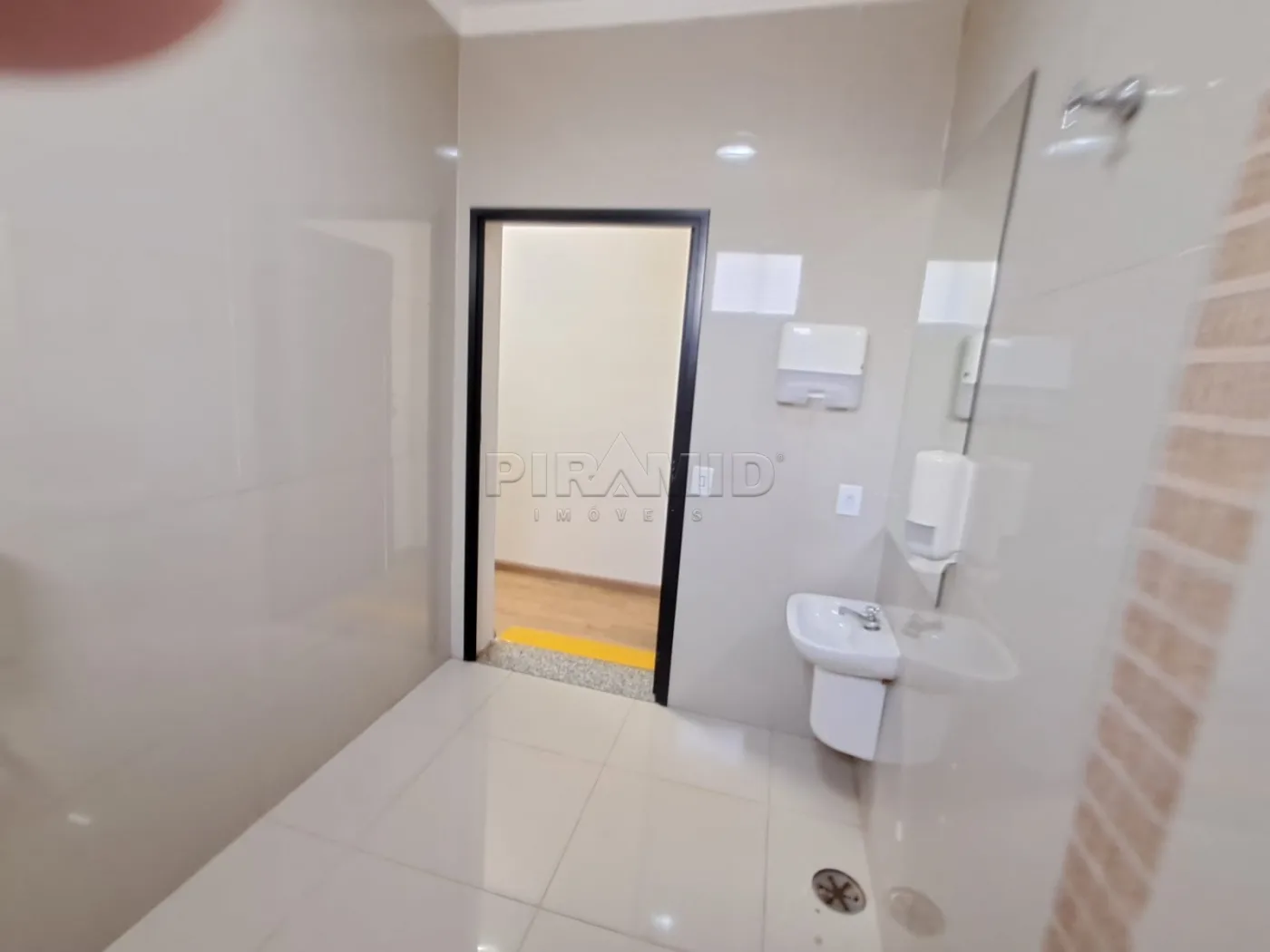 Alugar Comercial / Pr&eacute;dio em Ribeir&atilde;o Preto R$ 25.000,00 - Foto 65