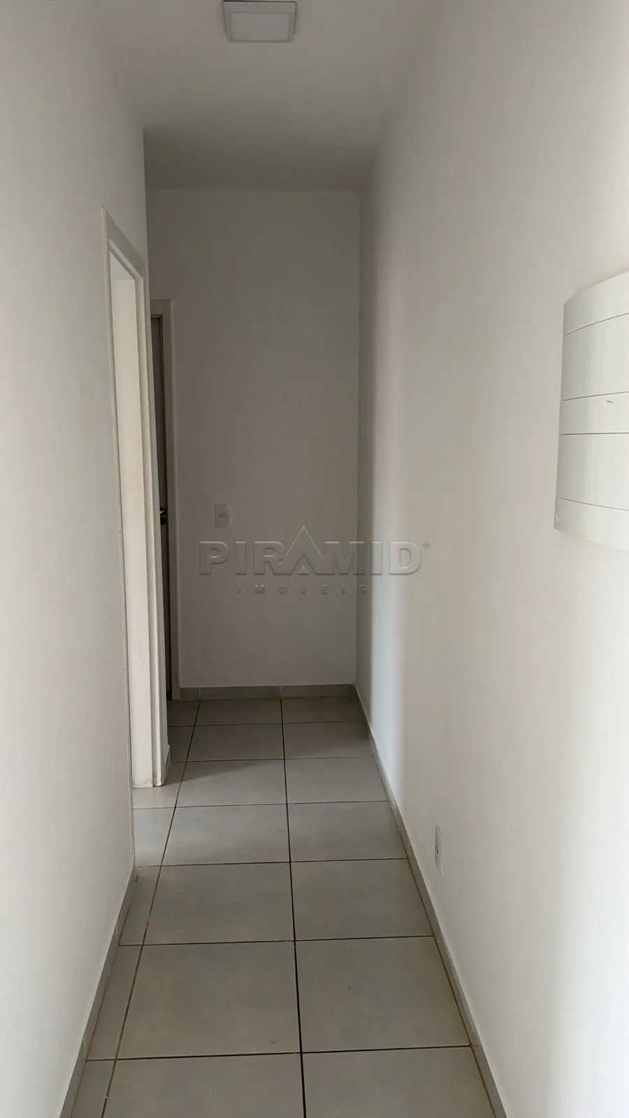 Alugar Apartamento / Padr&atilde;o em Ribeir&atilde;o Preto R$ 1.500,00 - Foto 3