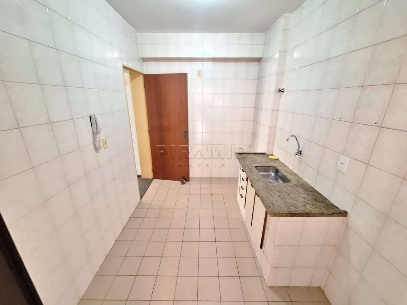 Alugar Apartamento / Padr&atilde;o em Ribeir&atilde;o Preto R$ 1.100,00 - Foto 9