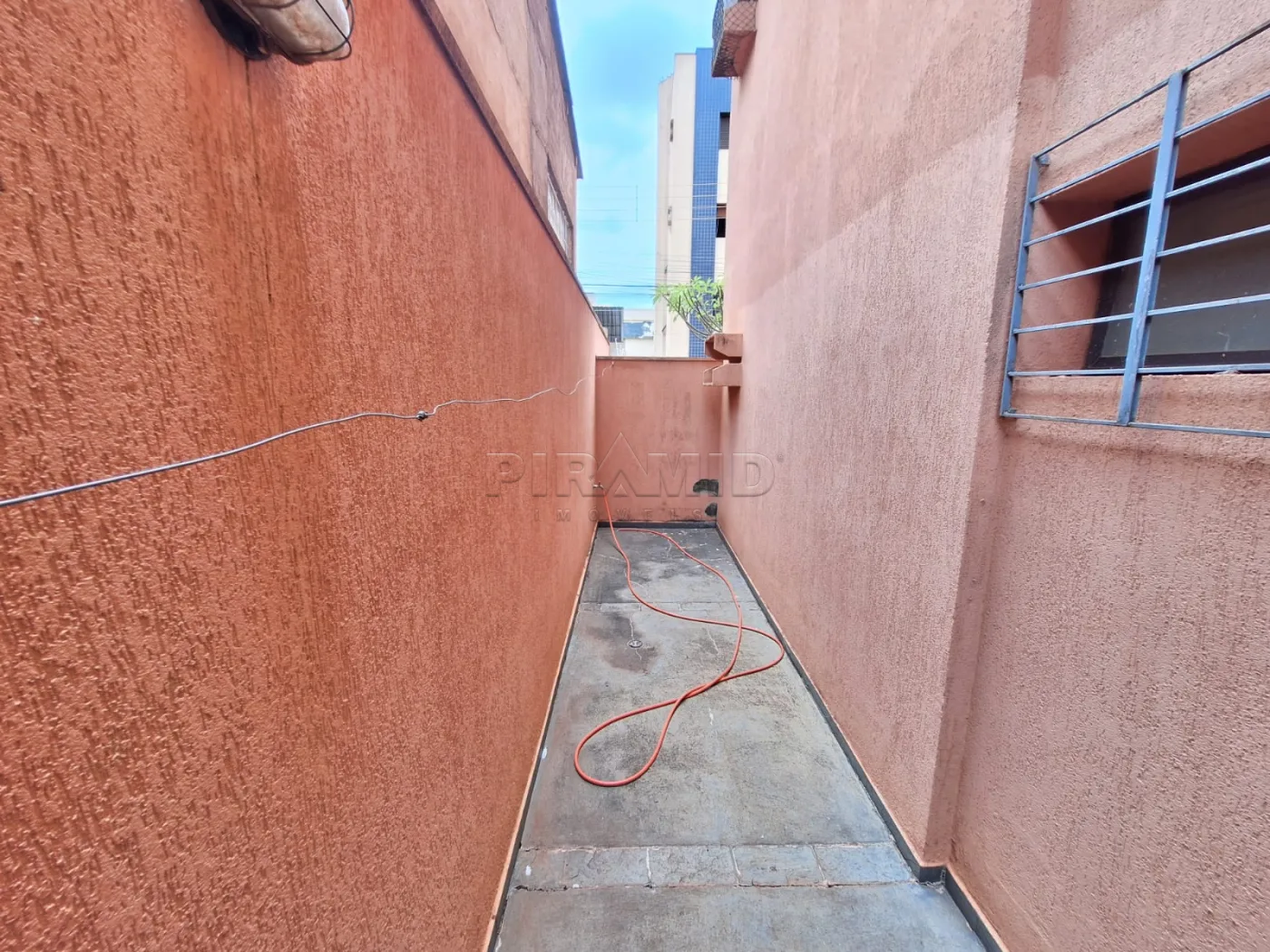 Alugar Apartamento / Padr&atilde;o em Ribeir&atilde;o Preto R$ 1.100,00 - Foto 12