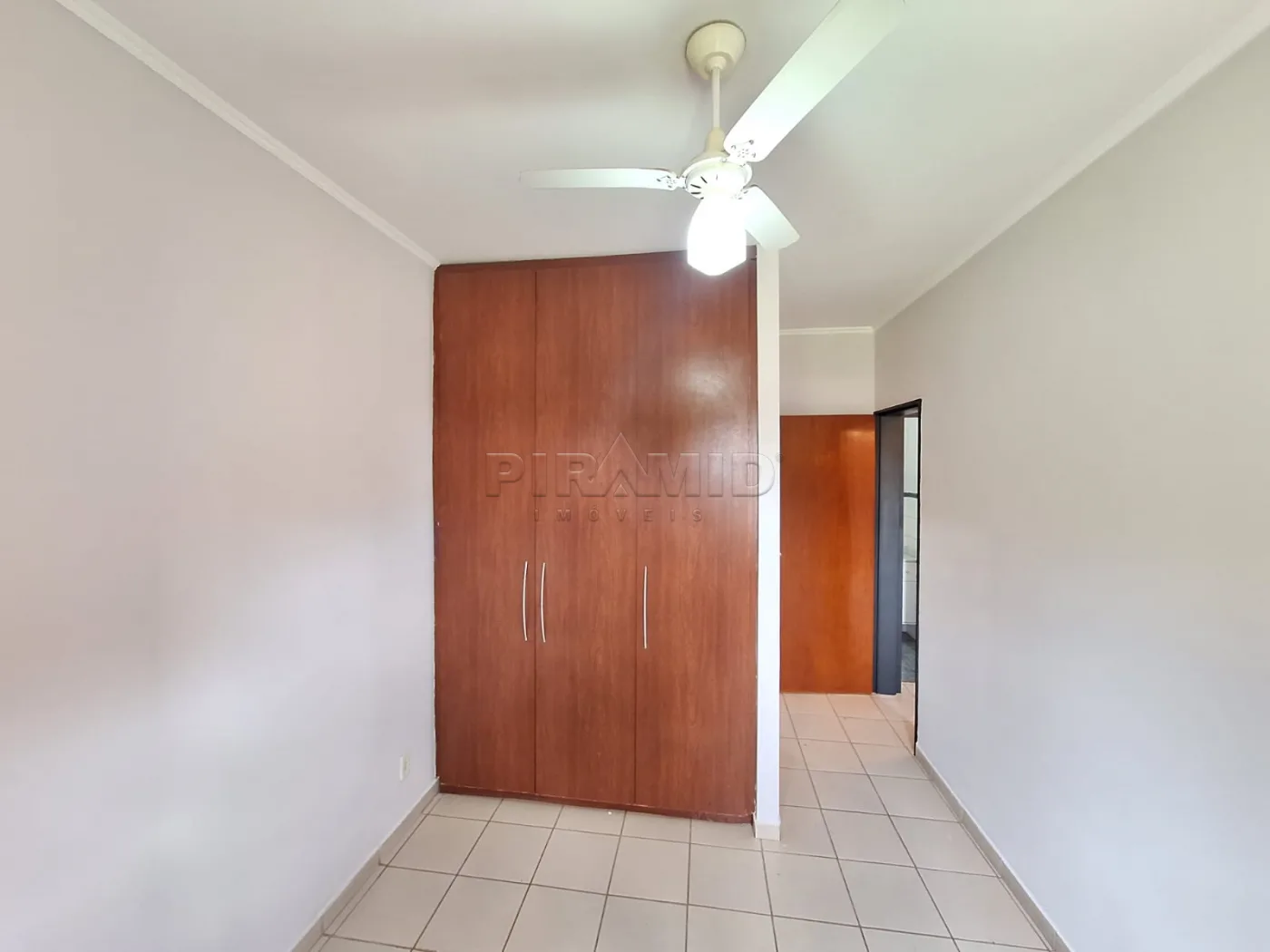 Alugar Apartamento / Padr&atilde;o em Ribeir&atilde;o Preto R$ 2.000,00 - Foto 8