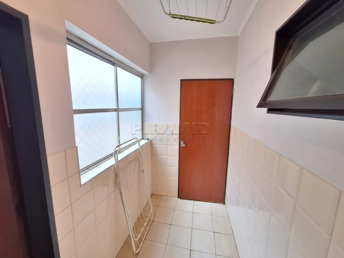 Alugar Apartamento / Padr&atilde;o em Ribeir&atilde;o Preto R$ 2.000,00 - Foto 14