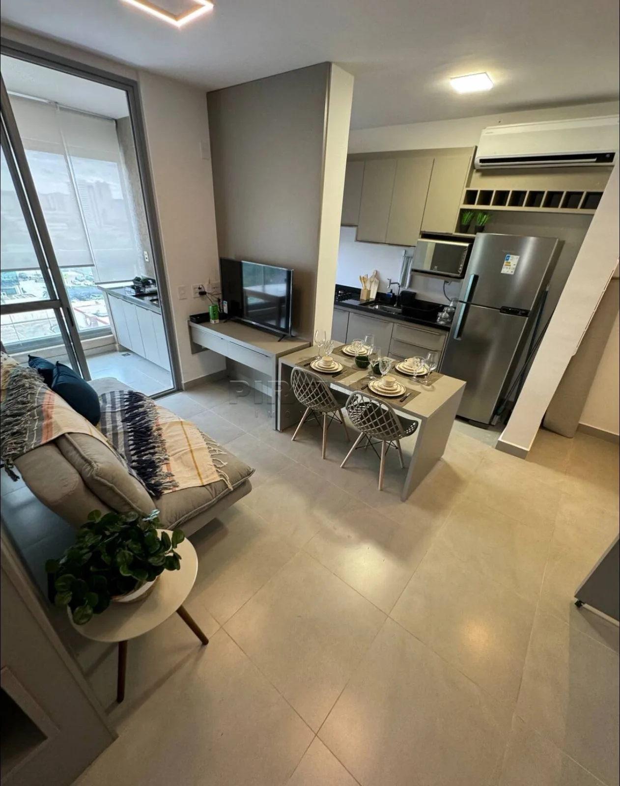 Alugar Apartamento / Padr&atilde;o em Ribeir&atilde;o Preto R$ 4.000,00 - Foto 1