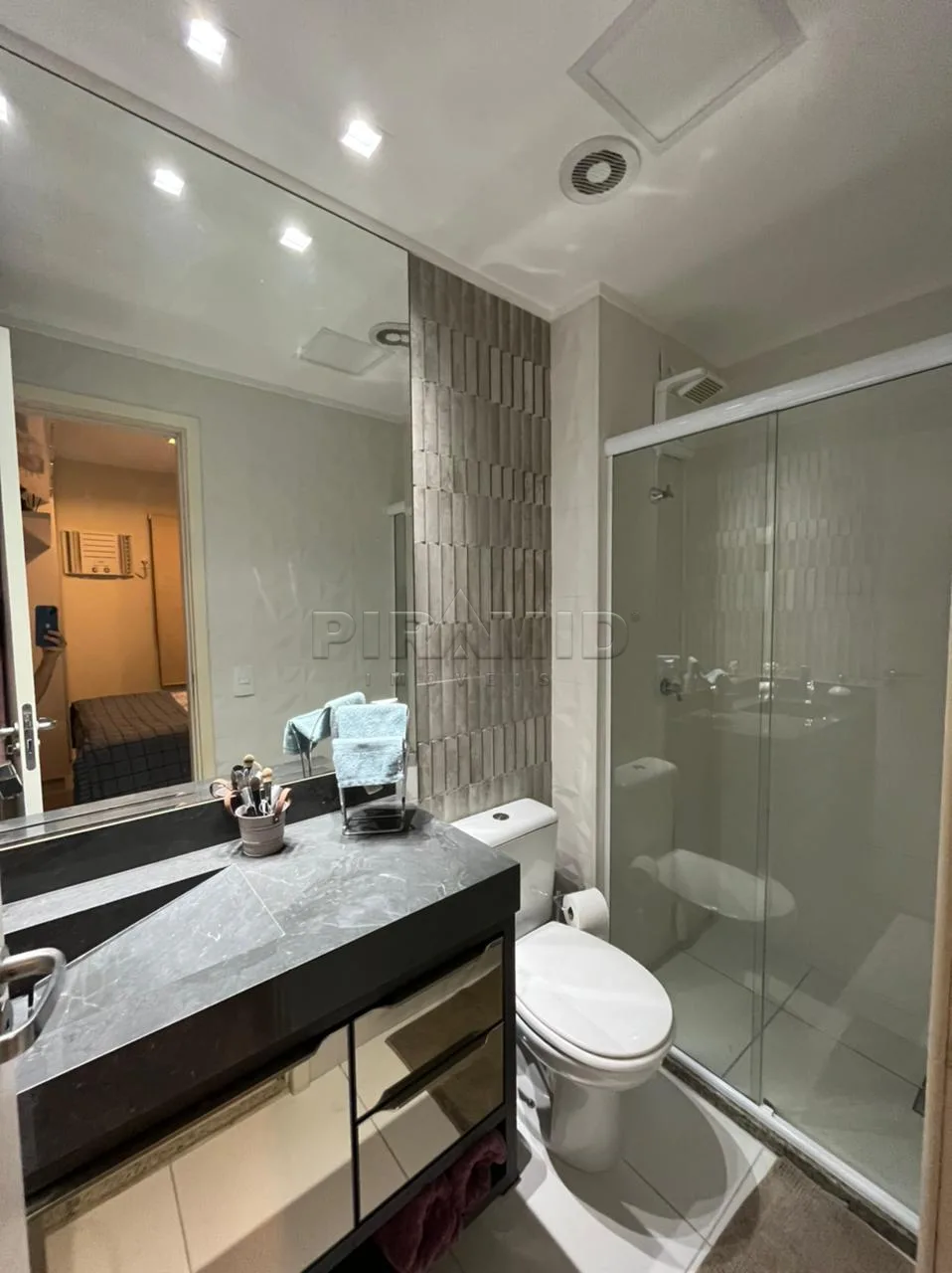 Comprar Apartamento / Padr&atilde;o em Ribeir&atilde;o Preto R$ 450.000,00 - Foto 16