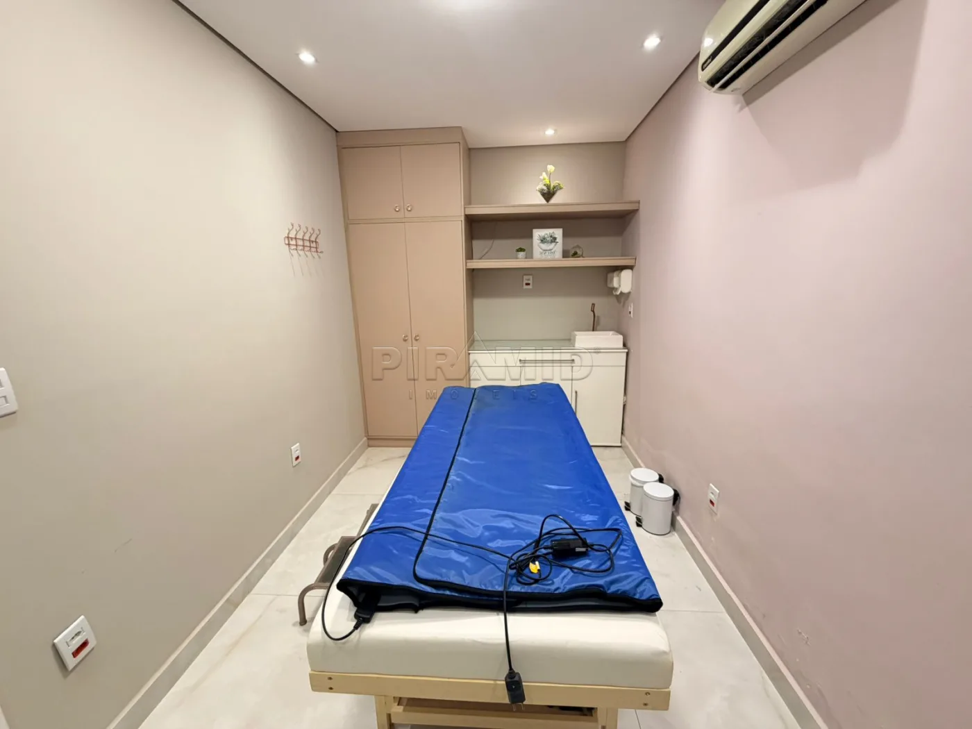 Alugar Comercial / Sal&atilde;o em Ribeir&atilde;o Preto R$ 3.500,00 - Foto 8