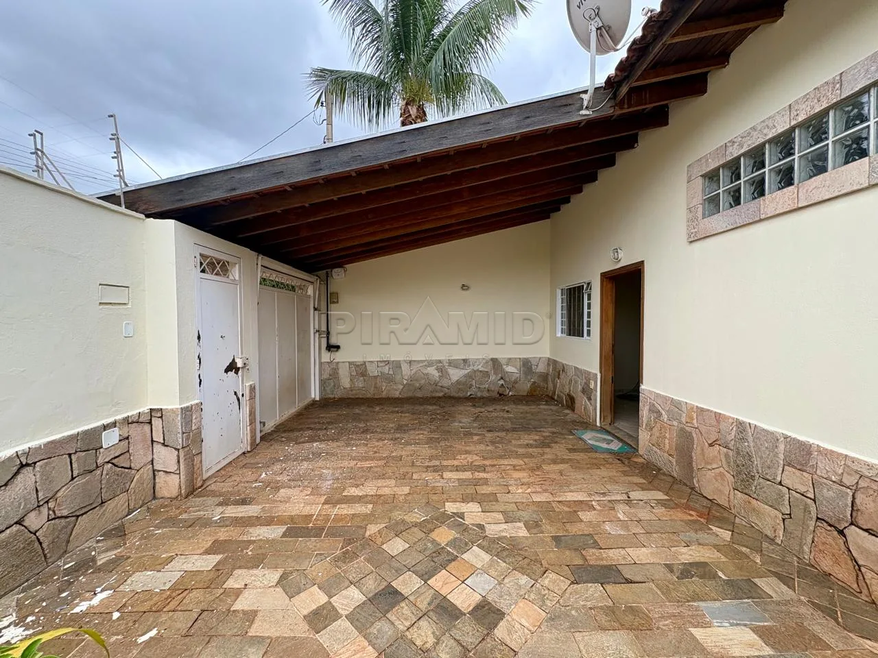 Alugar Casa / Padr&atilde;o em Ribeir&atilde;o Preto R$ 2.200,00 - Foto 2