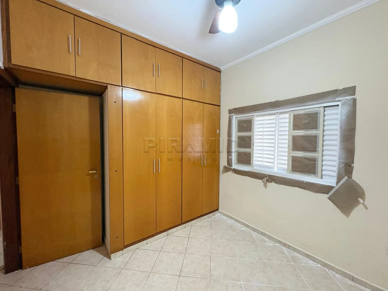 Alugar Casa / Padr&atilde;o em Ribeir&atilde;o Preto R$ 2.200,00 - Foto 13