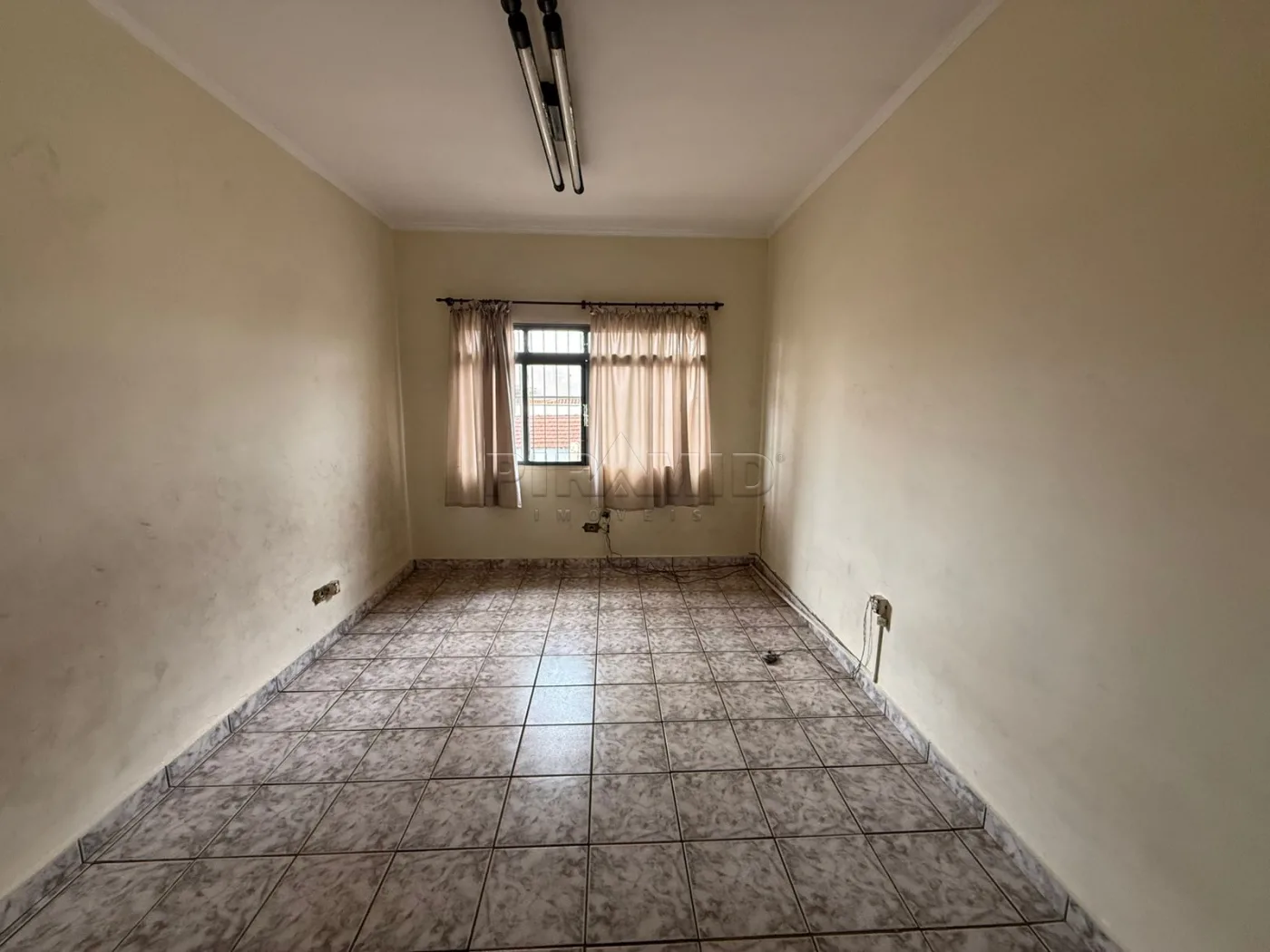 Alugar Comercial / Casa em Ribeir&atilde;o Preto R$ 3.500,00 - Foto 15
