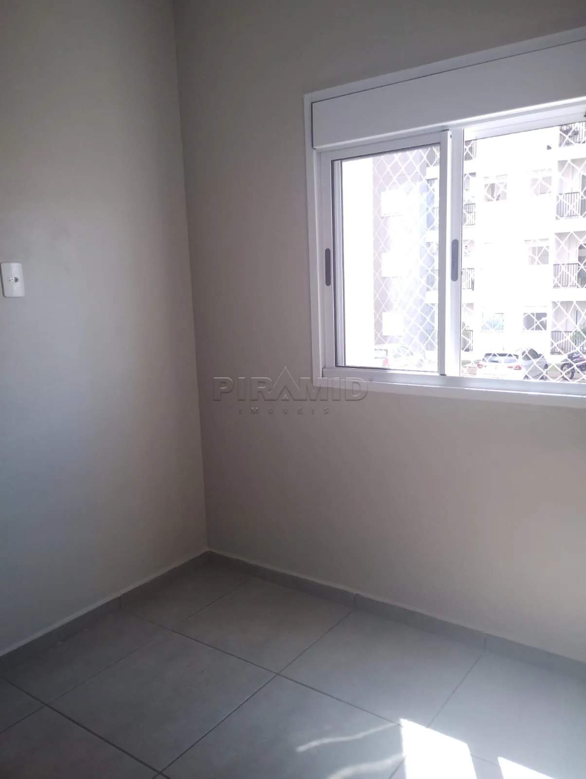 Alugar Apartamento / Padr&atilde;o em Ribeir&atilde;o Preto R$ 1.350,00 - Foto 8