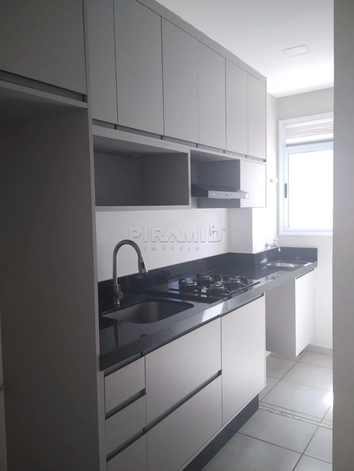 Alugar Apartamento / Padr&atilde;o em Ribeir&atilde;o Preto R$ 1.350,00 - Foto 11