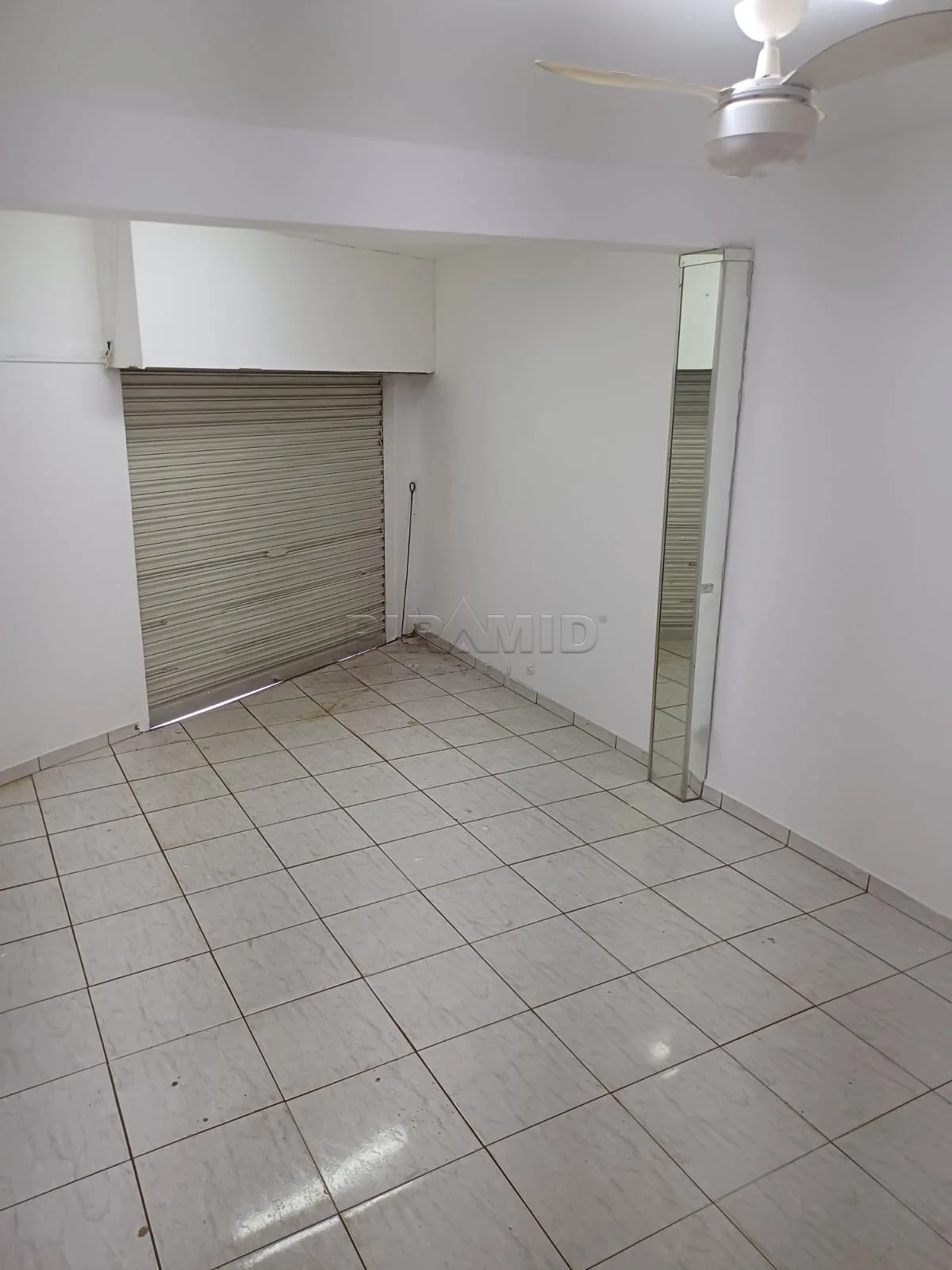 Alugar Comercial / Casa em Ribeir&atilde;o Preto R$ 1.700,00 - Foto 1